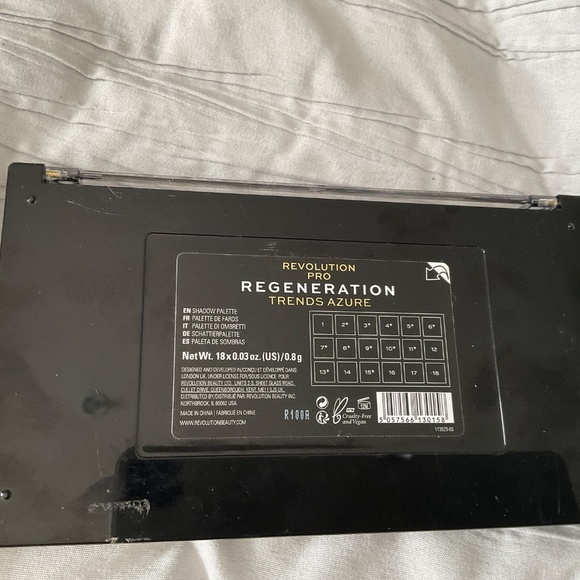 Revolution Pro - Picture 4 of 4